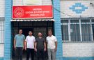Onlarca kimsesiz çocuğu tıraş ederek sevindirdi