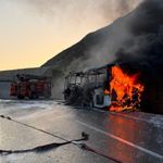 Erzincan’da yolcu otobüsü yandı