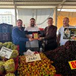 Mersin’de örnek pazarcıya plaketli teşekkür dönemi