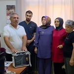 Annesinin ve babasının anısını 200 bin liralık bağışla yaşattı