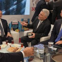 SİYASET