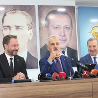 SİYASET