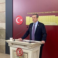 SİYASET