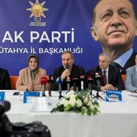 SİYASET