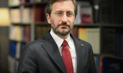 İletişim Başkanı Altun: Biz ayrı düşen değil, omuz omuza yürüyen bir milletiz