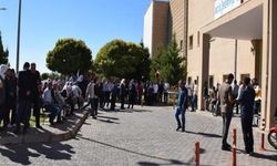 Şanlıurfa’da Karakola Şikayet İçin Gelen Husumetli İki Aile Arasında Kavga