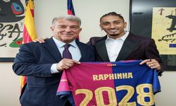 Barcelona, Raphina ile Sözleşmeyi Uzattı
