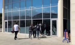 Motosikletin plakasını bantlayarak kadınları taciz etti: Tutuklandı