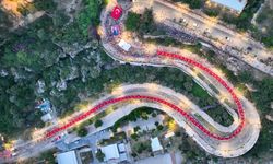 Antalya’da 19 Mayıs Coşkusu Fener Alayı ile Zirveye Ulaştı