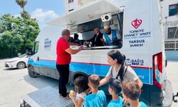Tarsus Müftülüğü'nden Öğrencilere Dondurmalı Sürpriz