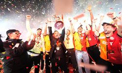 Galatasaray, Yenikapı'da 25. şampiyonluğunu ve 5. yıldızını coşkuyla kutladı