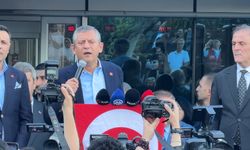 CHP Lideri Özel’den Yolsuzluk Operasyonu Sonrası Avcılar Ziyareti