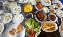 Serpme Kahvaltının Popülerliği İsrafı Tetikliyor