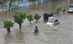 Muson Yağmurları Nedeniyle 57 Kişi Hayatını Kaybetti