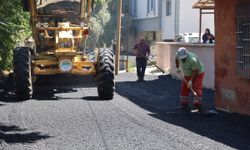 Toroslar’da Yollar Sil Baştan Yenileniyor: Mahalle Mahalle Asfalt Atağı