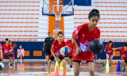 Mersin’de 7’den 77’ye herkes spor yapıyor