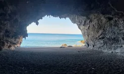 Akdeniz'in Sessiz Köşesi: Mersin'in Gizli Sahili Yanışlı