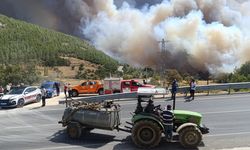 Silifke’deki Orman Yangını Nedeniyle Mahalleler Tahliye Ediliyor