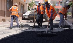 Toroslar’da Asfalt Yenileme Çalışmaları Sürüyor