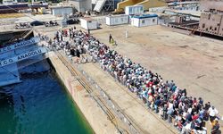 TEKNOFEST İstanbul'da "Mavi Vatan" Temasıyla Büyüledi: TCG Anadolu’ya Yoğun İlgi