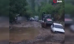 Feke’de Yağmur Taşkına Dönüştü: Yollar Ulaşıma Kapandı