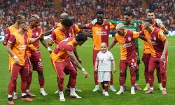 "Ben kanseri yendim" sözleriyle tanınmıştı: Minik Barış Galatasaray Hayaline Kavuştu