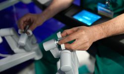 Robotik Cerrahi Yöntemiyle Fıtık Tedavisinde İyileşme Süreci Kısalıyor