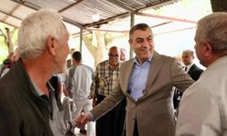 Vali Toros, Erdemli’de Esnaf ve Vatandaşlarla Buluştu