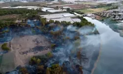 Antalya Aksu’daki Çıkan Orman Yangını Bölgeyi Dumanla Kapladı