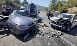 İki otomobilin çarpıştığı feci kaza: 8 yaralı