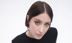 Hazal Kaya'nın Son Görüntüsü Estetik İddialarını Beraberinde Getirdi