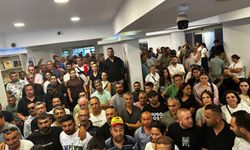 Üç Aydır Maaş Alamayan Buca İşçileri Belediyeyi İşgal Etti