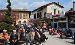 Avrupa Birliği’nde Yaşam Süresi 81,7 Yıla Çıktı, Türkiye 78,1 Yıl ile Geride Kaldı