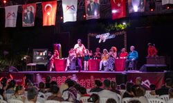 Mersin’de Nostalji ve Kahkaha Bir Arada: Angara Gazinosu