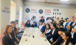 AK Parti Akdeniz İlçe Başkanı Can, Etüt Eğitim Merkezini Ziyaret Etti
