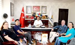 AK Parti Mersin İl Başkanlığı’nda Üye Kaydı: Tuğra Dizge Aileye Katıldı