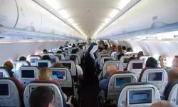 Faciadan Dönüldü: Uçuş Ortasında El Bagajı Alev Aldı