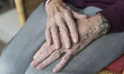 Dünya Yaşlılar Günü: Sağlıklı Yaşlanmanın 5 Altın Kuralı