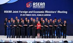ASEAN Zirvesi Malezya'nın ev sahipliğinde başladı