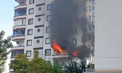 Mersin’de 9 Katlı Binada Korkutan Yangın: Alevler Kontrol Altına Alındı