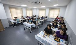 Mersin Büyükşehir’den LGS'ye Hazırlanan Öğrencilere Destek