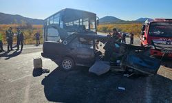 Gülnar’da Tarım İşçilerini Taşıyan Minibüs Kaza Yaptı