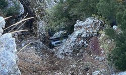 Mersin'de Feci Kaza: Kontrolden Çıkan Otomobil Uçuruma Yuvarlandı