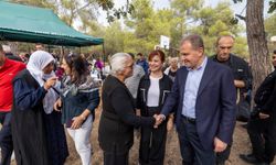 Başkan Seçer: “Pembe Tablolarla Umut Verilip, Demokrasi Katlediliyor”