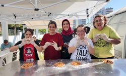 Engelsiz Yaşam Parkı’nda Özel Bireylerin Katılımıyla “Pizza Yapımı Etkinliği” Düzenlendi