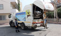 Akdeniz Belediyesi’nden Halk Sağlığı için Çöp Konteynerlerinde Dezenfekte Çalışması