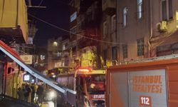 Kız Isteme Töreninde Atılan Havai Fişek Evi Yaktı