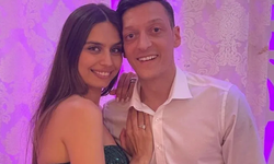 Mesut Özil Eşi Amine Gülşe'ne Yasak mı Koydu?