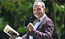 Emrah Safa Gürkan kimdir? Akademik başarıları ve dijital tarih anlatımıyla neden dikkat çekiyor?