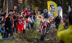 Antalya’da Enduro Rüzgarı: Manuel Lettenbichler Ormanda Zirvede